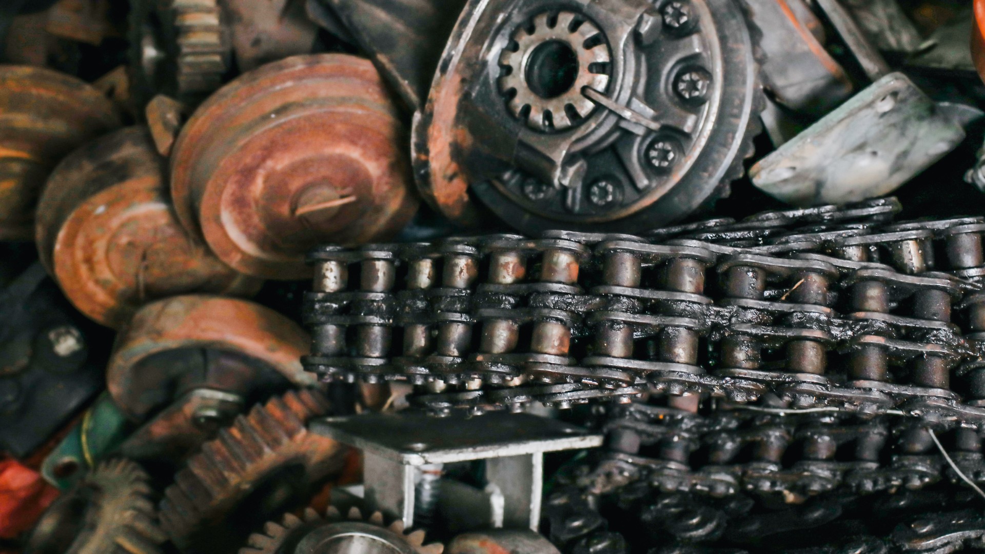 Junk removal services in Newmarket and Aurora, Toronto.